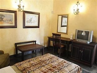 The Big Five Lodge 가보로네 외부 사진